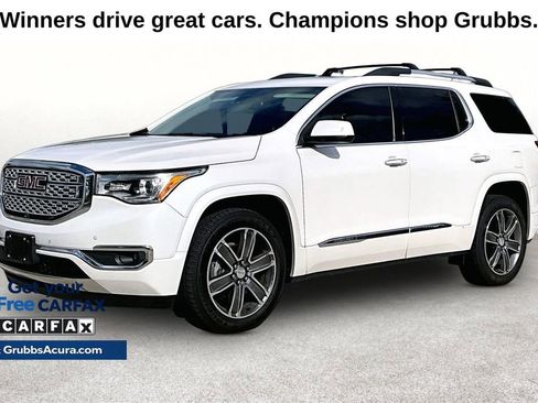 Used 2017 GMC Acadia Denali w/ Technology Package AWD/4WD image 5