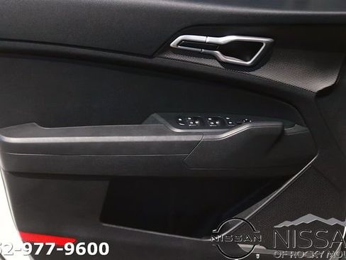 Used 2024 Kia Sportage LX FWD image 9