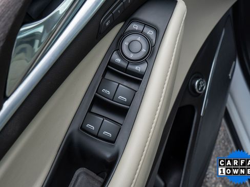 Used 2024 Buick Enclave Avenir w/ Avenir Technology Package FWD image 13