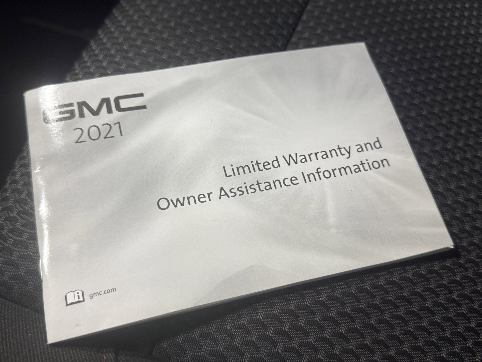 Used 2021 GMC Acadia AT4 w/ LPO, Floor Liner Package AWD/4WD image 17