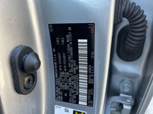 Used 2025 Toyota Corolla Cross LE image 22