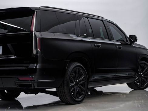 Used 2022 Cadillac Escalade ESV Sport w/ Touring Package AWD/4WD image 10