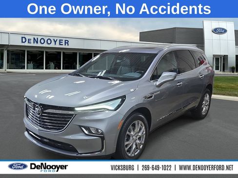 Used 2023 Buick Enclave Essence w/ Experience Buick Package AWD/4WD image 1