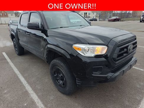 Used 2023 Toyota Tacoma SR image 3