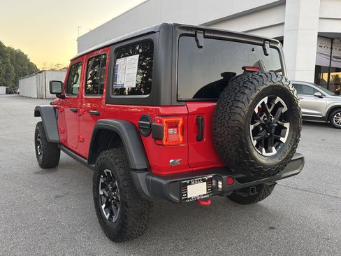 Used 2025 Jeep Wrangler Unlimited Rubicon image 8