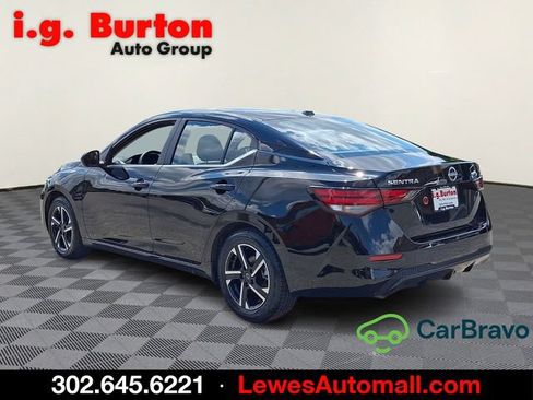 Used 2024 Nissan Sentra SV FWD image 4