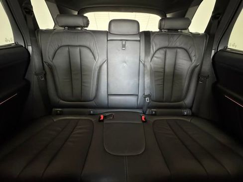 Used 2019 BMW X5 xDrive40i w/ M Sport Package image 7