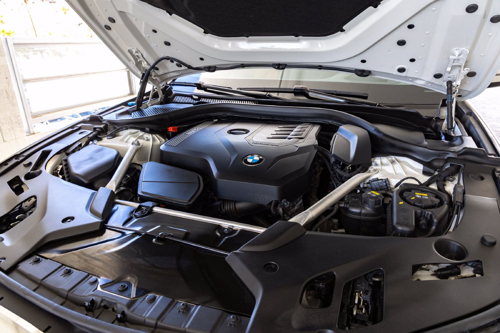 Certified 2023 BMW 530i w/ Premium Package RWD image 31