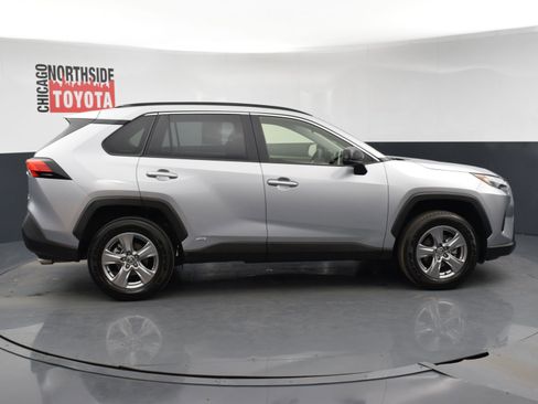 Used 2025 Toyota RAV4 LE image 5