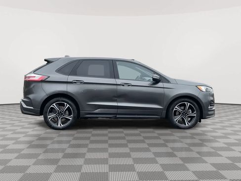 Used 2019 Ford Edge ST w/ Cold Weather Package image 9