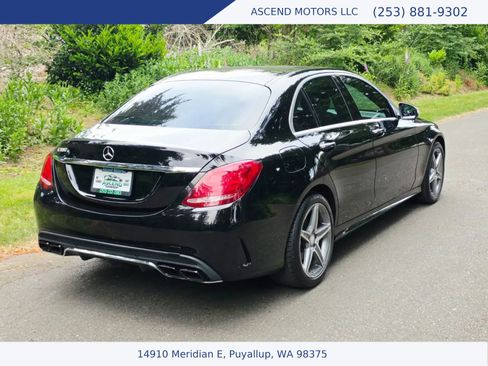 Used 2015 Mercedes-Benz C 300 4MATIC Sedan image 5