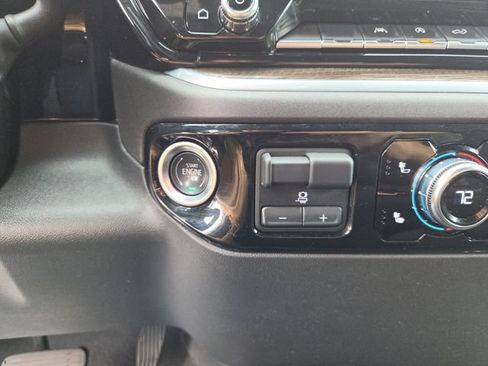 Certified 2025 GMC Sierra 1500 Elevation AWD/4WD image 24
