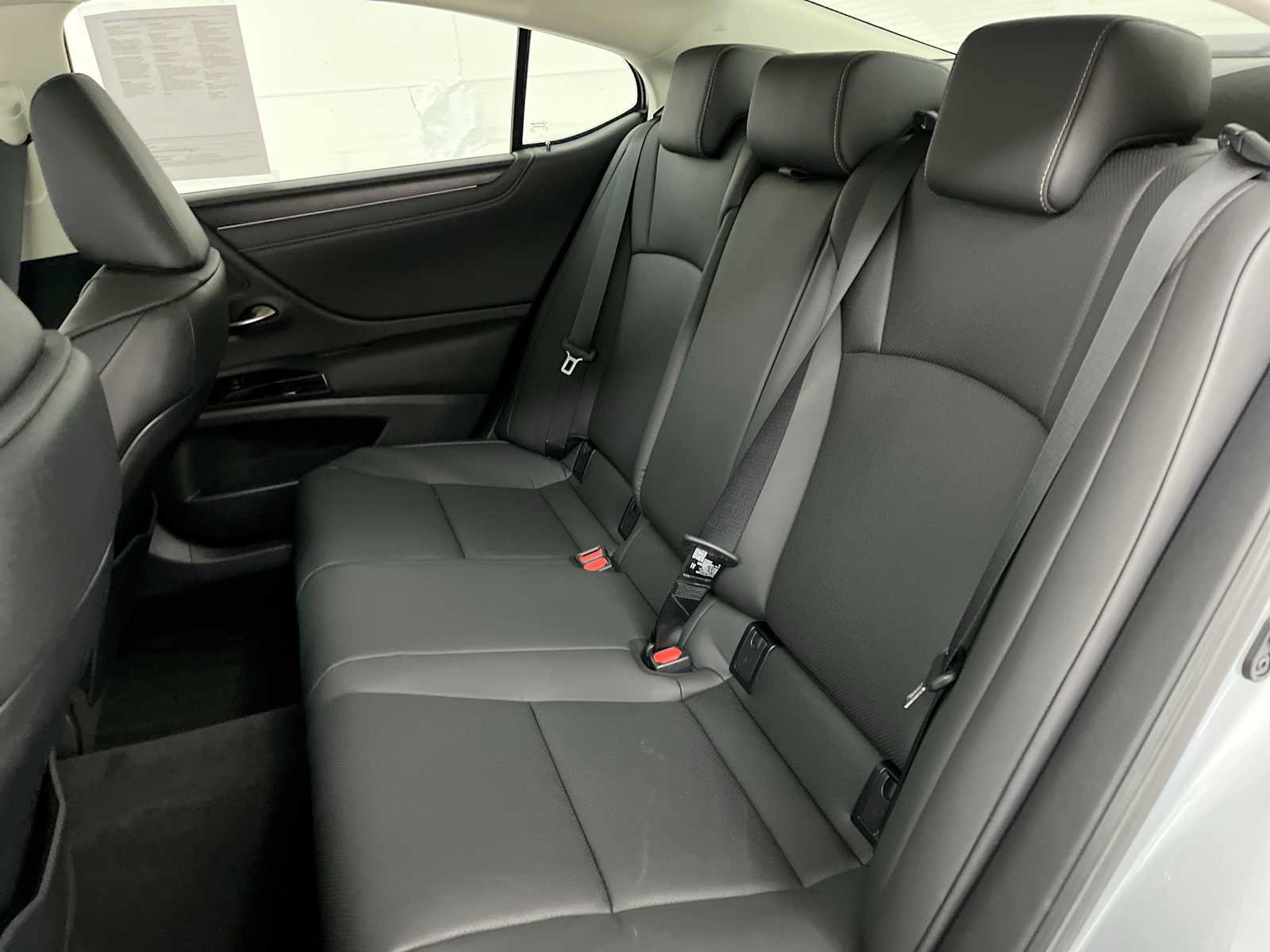 Used 2024 Lexus ES 250 w/ Premium Package AWD/4WD image 30