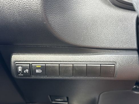 Used 2024 Toyota Corolla LE FWD image 17