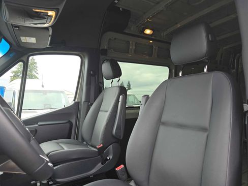 Used 2026 Mercedes-Benz Sprinter 2500 image 22