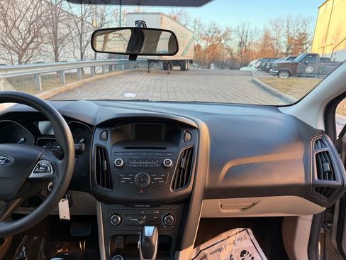 Used 2015 Ford Focus SE image 14