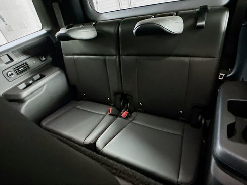 Used 2025 Hyundai Santa Fe Limited image 27