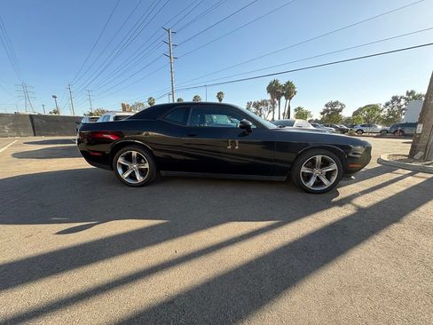 Used 2015 Dodge Challenger SXT w/ Super Sport Group (SS/T) RWD image 6