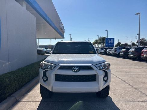 Used 2019 Toyota 4Runner SR5 image 2