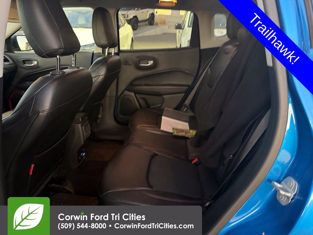 Used 2017 Jeep Compass Trailhawk w/ Safe & Security Group AWD/4WD image 9