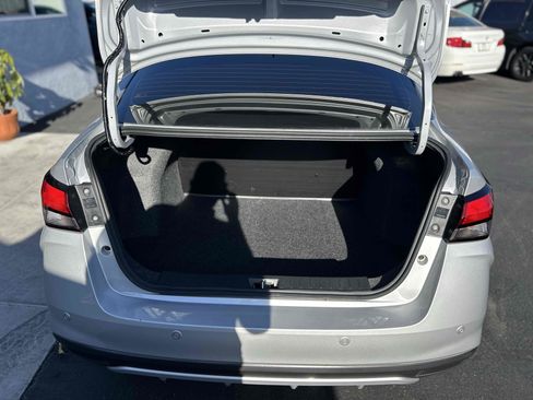 Used 2024 Nissan Versa S image 7