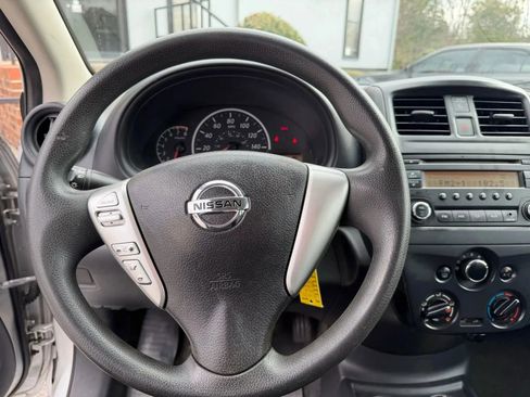 Used 2015 Nissan Versa S FWD image 15