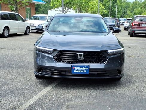 Used 2025 Honda Accord SE image 2