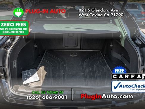 Used 2021 Maserati Levante S AWD/4WD image 12