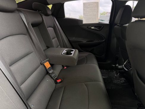 Used 2018 Chevrolet Malibu LT FWD image 10