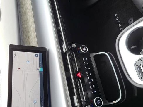 New 2026 Hyundai Ioniq 9 SEL image 17