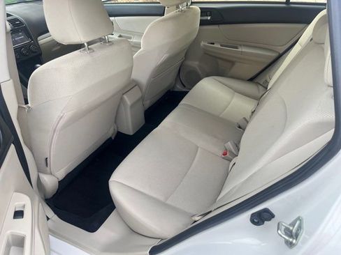 Used 2013 Subaru Impreza 2.0i Premium image 7