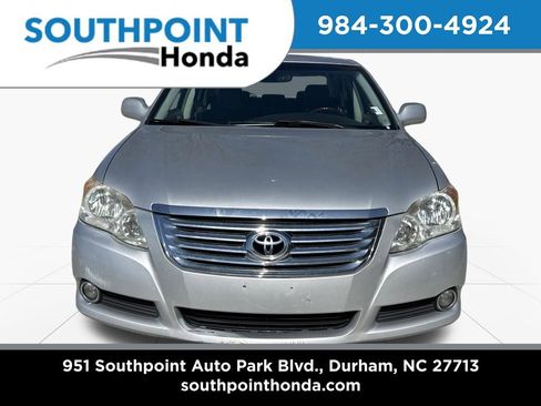 Used 2009 Toyota Avalon Limited image 2
