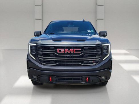 Used 2024 GMC Sierra 1500 AT4 w/ Technology Package AWD/4WD image 2