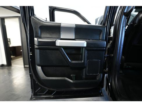 Used 2016 Ford F150 Lariat w/ Equipment Group 502A Luxury AWD/4WD image 14