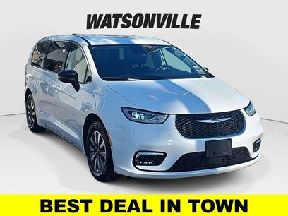 Used 2024 Chrysler Pacifica Limited