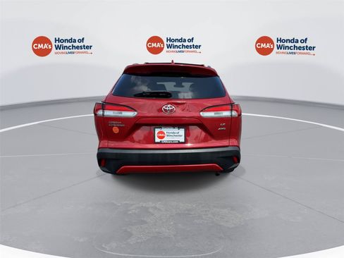 Used 2022 Toyota Corolla Cross LE AWD/4WD image 7