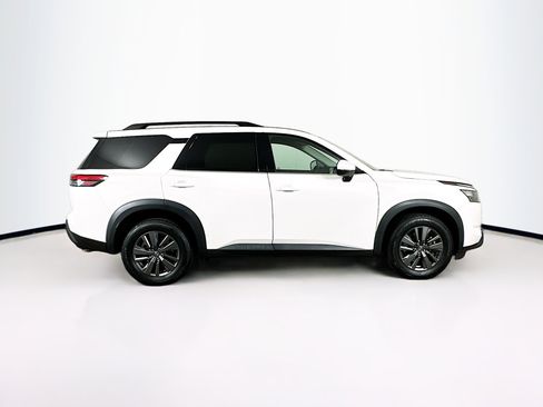 Used 2023 Nissan Pathfinder SV AWD/4WD image 10