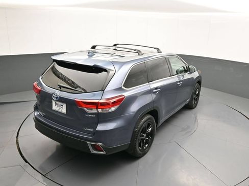 Used 2017 Toyota Highlander Limited Platinum w/ Carpet Mat Package AWD/4WD image 40