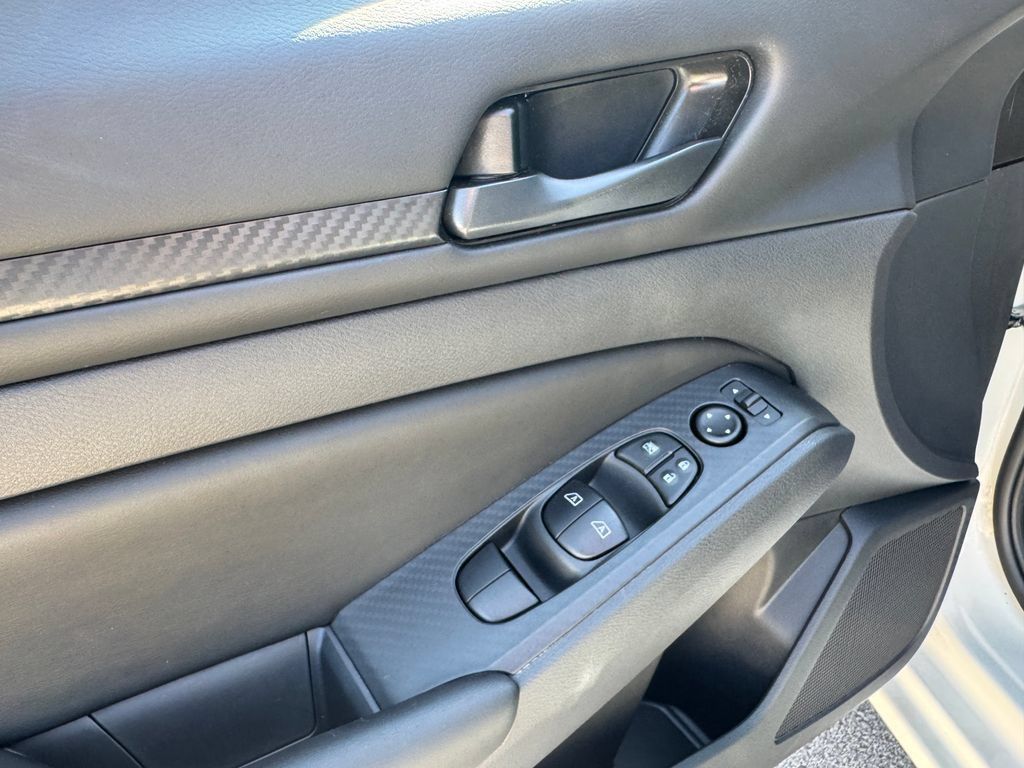 Used 2025 Nissan Altima 2.5 S FWD image 12