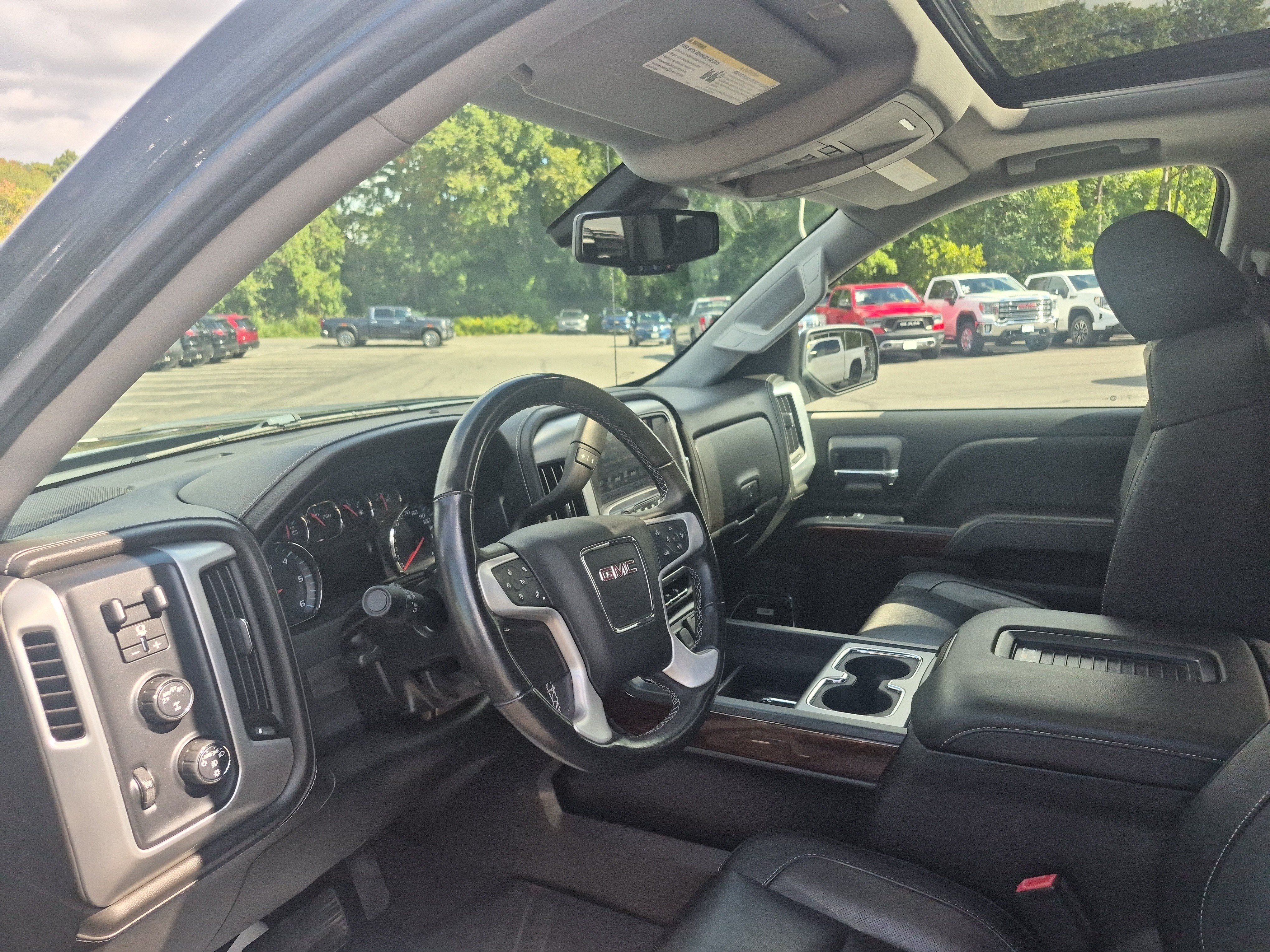 Used 2018 GMC Sierra 1500 SLT AWD/4WD image 9