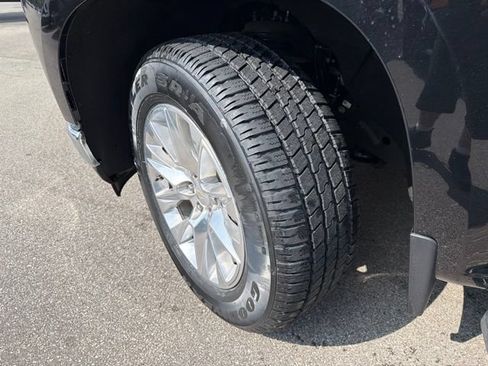 Certified 2022 Chevrolet Silverado 1500 LTZ AWD/4WD image 11