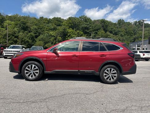 Used 2022 Subaru Outback Premium AWD/4WD image 4