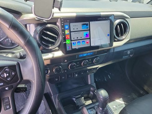 Used 2023 Toyota Tacoma TRD Sport w/ Advanced Technology Package AWD/4WD image 18