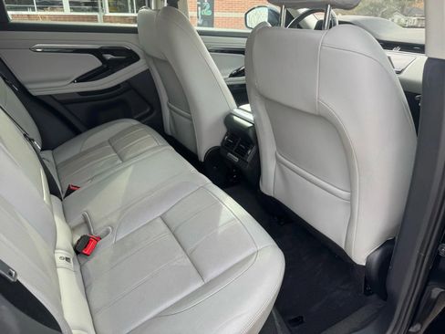 Used 2020 Land Rover Range Rover Evoque S image 7