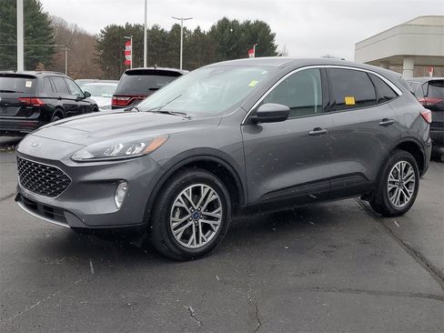 Used 2022 Ford Escape SEL image 3