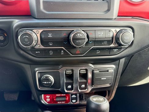 Used 2021 Jeep Wrangler Rubicon image 17