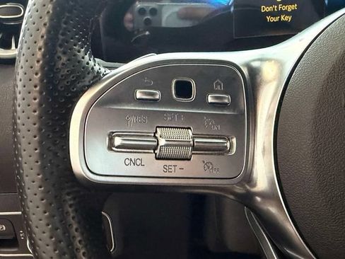 Certified 2022 Mercedes-Benz GLA 35 AMG 4MATIC image 21