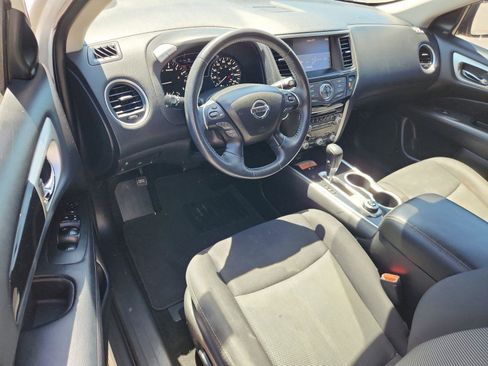 Used 2019 Nissan Pathfinder SV AWD/4WD image 15