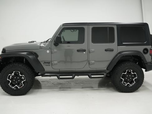 Used 2021 Jeep Wrangler Unlimited Sport AWD/4WD image 7