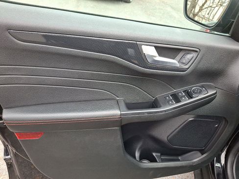 Used 2023 Ford Escape ST-Line w/ Tech Pack #1 image 12